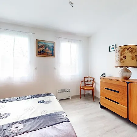 3 Bedroom Awesome In * Prayssac