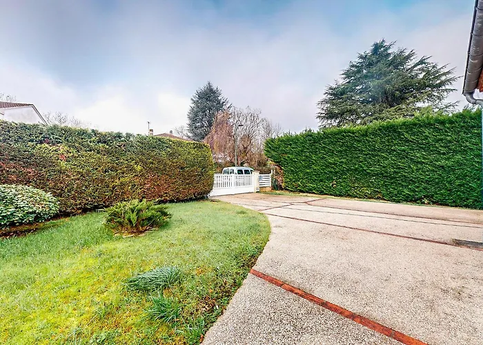 3 Bedroom Awesome In