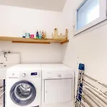 Beautiful Home In Prayssac With Wifi Vakantiehuis