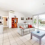 Vakantiehuis Beautiful Home In Prayssac With Wifi Prayssac