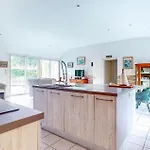 Beautiful Home In Prayssac With Wifi Prayssac