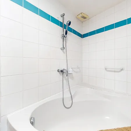 3 Bedroom Lovely In Dom wakacyjny Prayssac