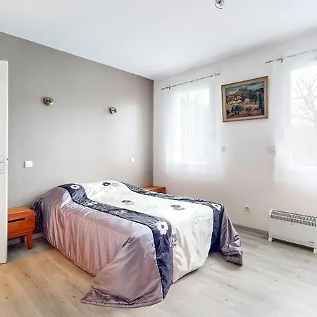 Dom wakacyjny 3 Bedroom Lovely In