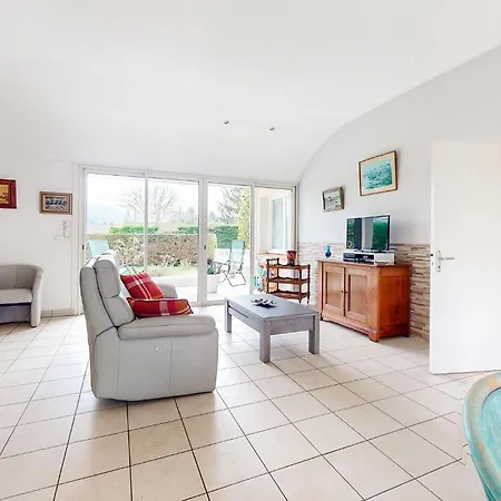 3 Bedroom Awesome In * Prayssac