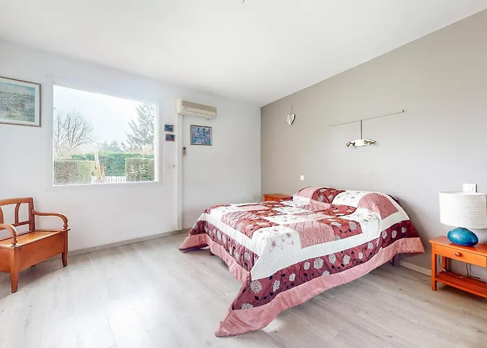 3 Bedroom Awesome In *